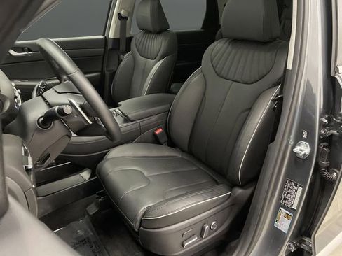 Used 2024 Hyundai Palisade Limited image 4