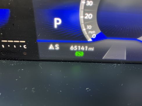 Certified 2022 Volkswagen Tiguan SE FWD image 20