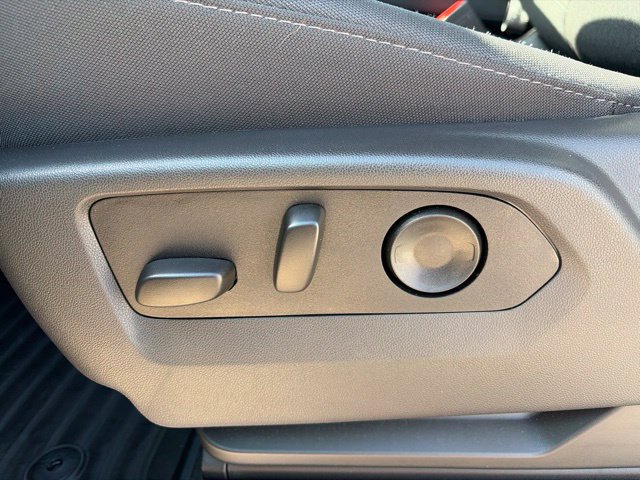 New 2026 GMC Sierra 1500 SLE w/ Preferred Package AWD/4WD image 16