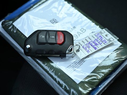 Used 2023 Jeep Gladiator Overland image 35