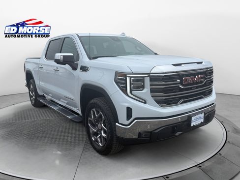 New 2026 GMC Sierra 1500 SLT w/ SLT Premium Package AWD/4WD image 7