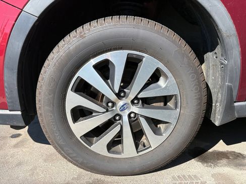 Used 2020 Subaru Outback Premium AWD/4WD image 11
