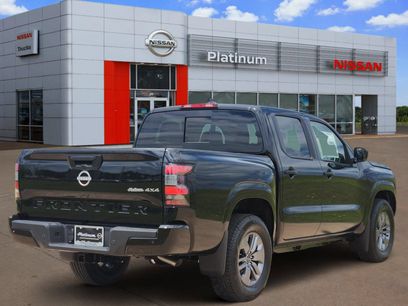 New 2026 Nissan Frontier SV w/ SV Convenience Package