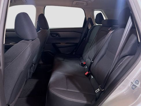 Used 2024 Nissan Rogue S FWD image 20