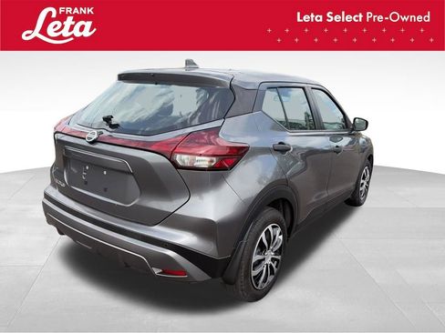 Used 2021 Nissan Kicks S image 6