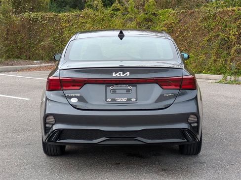 Used 2022 Kia Forte GT-Line w/ GT-Line Premium Package image 4