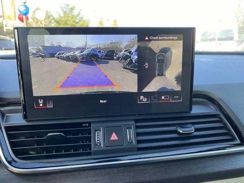 Used 2023 Audi Q5 2.0T Prestige AWD/4WD image 10