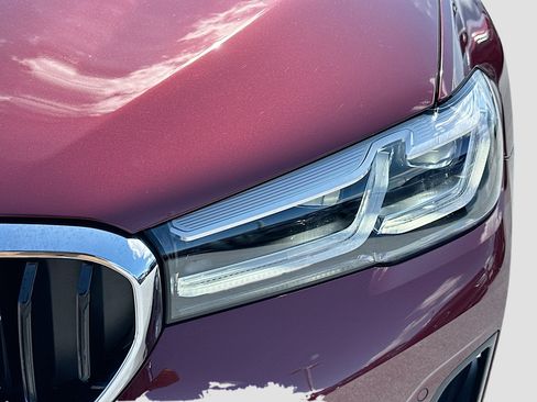 Certified 2023 BMW 530e w/ Premium Package RWD image 32