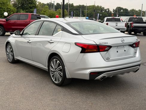 Used 2025 Nissan Altima 2.5 SL AWD/4WD image 6