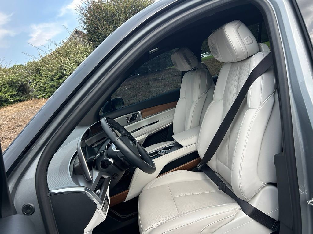 Used 2026 Cadillac Vistiq Sport AWD/4WD image 41