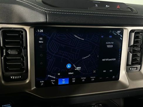 Used 2025 Ford Bronco Outer Banks image 19