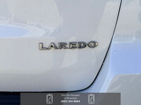Used 2022 Jeep Grand Cherokee Laredo X image 6
