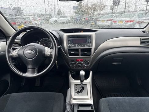 Used 2010 Subaru Impreza 2.5i Premium image 13