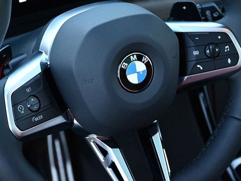 Used 2026 BMW X1 xDrive28i w/ Technology Package AWD/4WD image 19