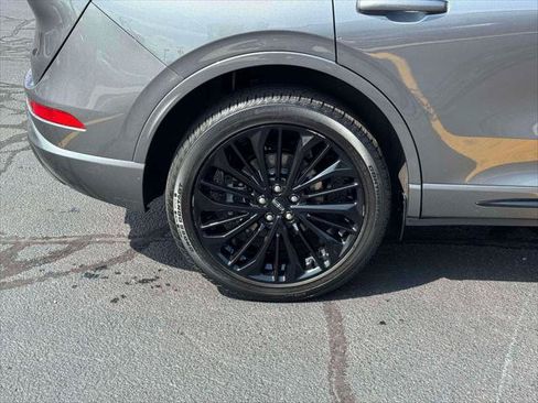 Used 2023 Lincoln Corsair AWD w/ Equipment Group 101A image 10