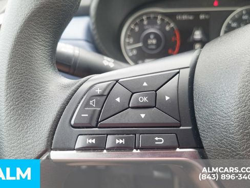 Used 2024 Nissan Versa SV FWD image 29