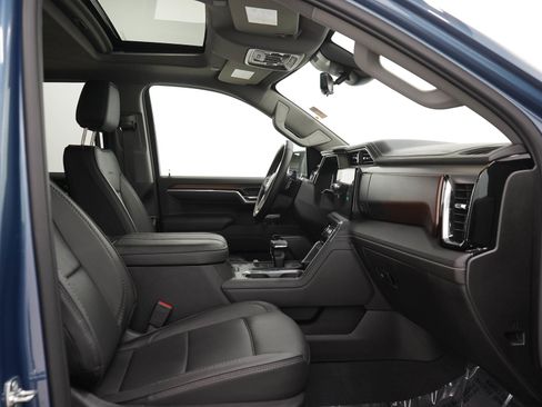 Used 2026 GMC Sierra 1500 Denali AWD/4WD image 13