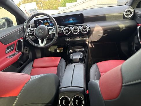 Certified 2022 Mercedes-Benz CLA 250 image 8