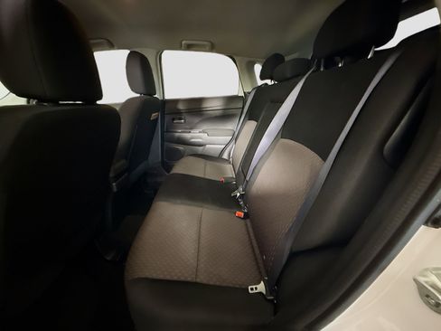 Used 2018 Mitsubishi Outlander Sport ES image 24