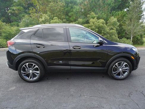 Used 2023 Buick Encore GX Select image 2