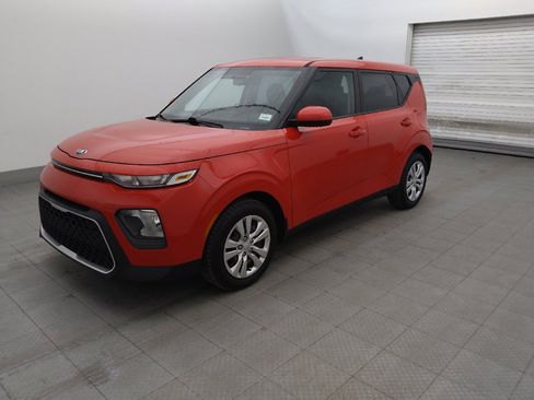 Used 2021 Kia Soul LX FWD image 2