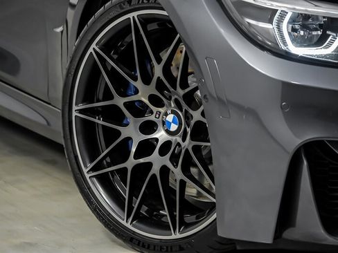 Used 2018 BMW M3 RWD image 3