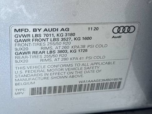 Used 2021 Audi e-tron Premium w/ Convenience Plus Package AWD/4WD image 30