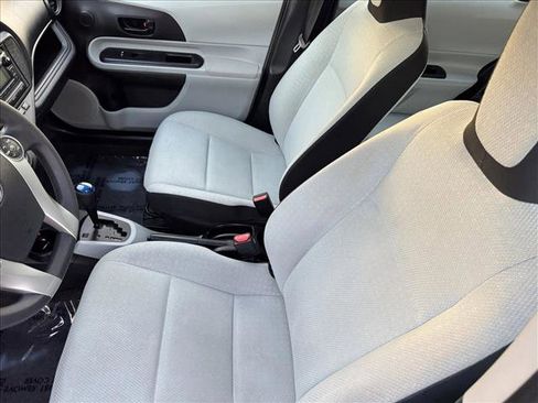 Used 2012 Toyota Prius C One image 10