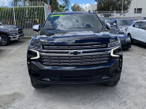 Used 2022 Chevrolet Suburban Premier w/ Max Trailering Package RWD image 3