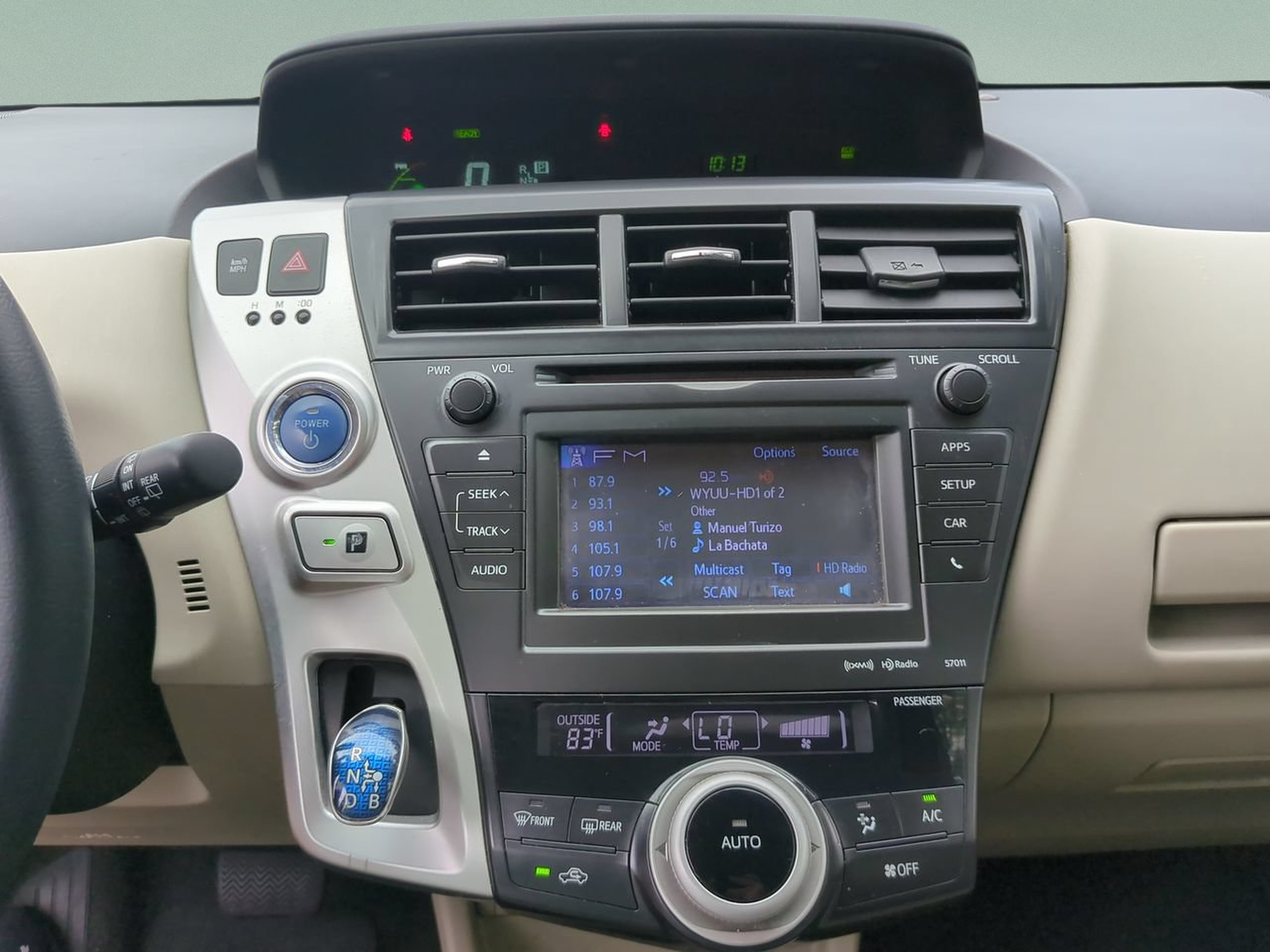 Used 2014 Toyota Prius V Five FWD image 24