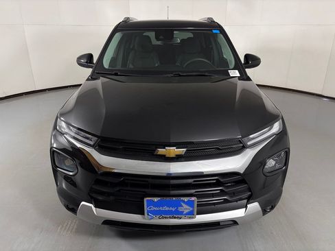 Certified 2023 Chevrolet TrailBlazer LT w/ Convenience Package FWD image 4