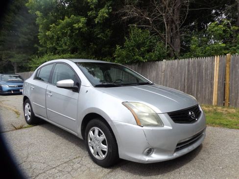 Used 2010 Nissan Sentra 2.0 FWD image 9