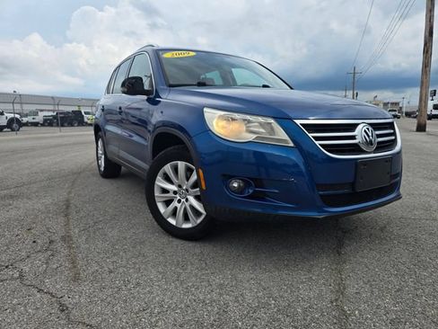 Used 2009 Volkswagen Tiguan SE AWD/4WD image 1