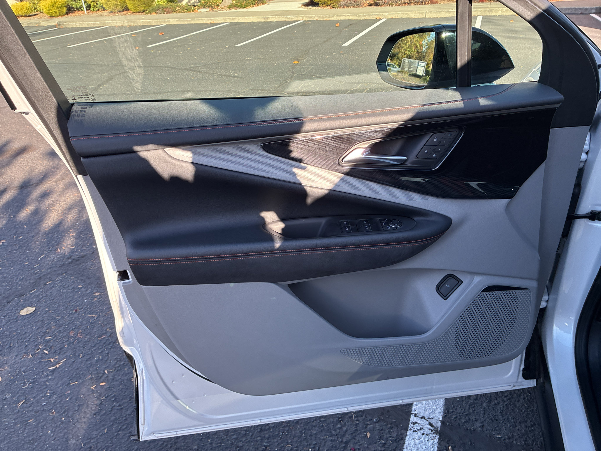 Used 2025 Chevrolet Blazer EV SS AWD/4WD image 15