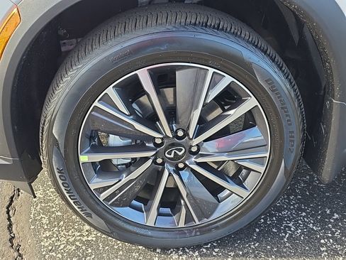 New 2026 INFINITI QX60 Luxe image 10