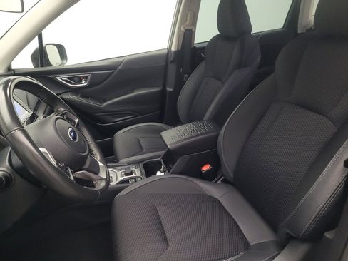 Used 2022 Subaru Forester Premium AWD/4WD image 17