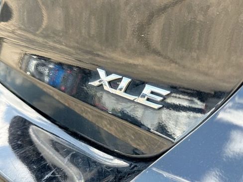 Used 2014 Toyota Venza XLE w/ XLE Premium Package FWD image 6