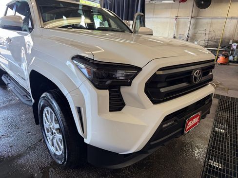 Used 2025 Toyota Tacoma SR5 image 24