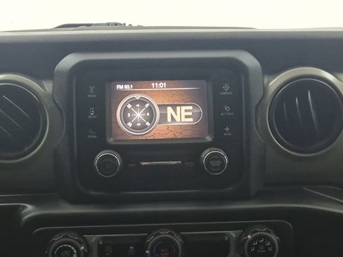Used 2021 Jeep Wrangler Unlimited Sport AWD/4WD image 14