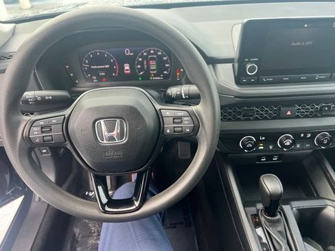 Used 2025 Honda Accord LX image 7