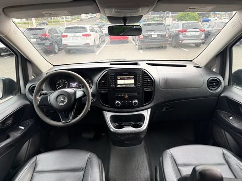 Used 2017 Mercedes-Benz Metris image 11