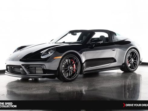 Used 2024 Porsche 911 Targa 4 GTS image 4