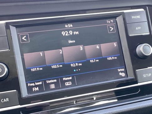 Used 2019 Volkswagen Jetta SE FWD image 20