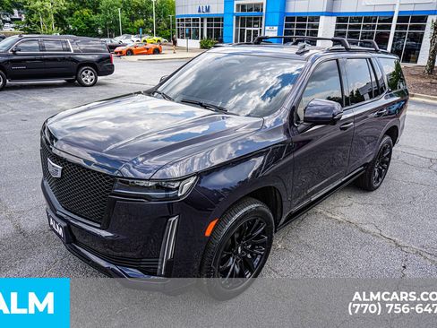 Used 2023 Cadillac Escalade Sport Platinum w/ LPO, ONYX Package AWD/4WD image 18