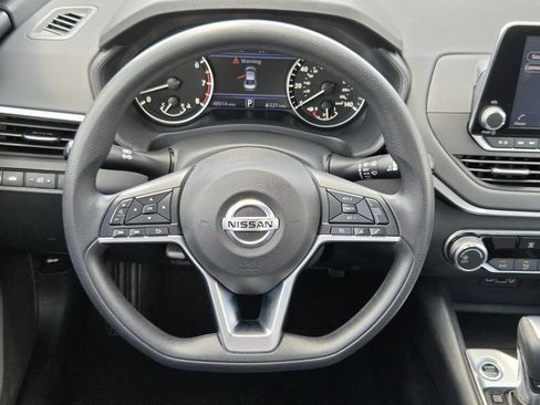 Used 2022 Nissan Altima 2.5 SV AWD/4WD image 14