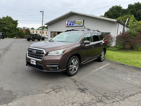 Used 2019 Subaru Ascent Limited AWD/4WD image 2