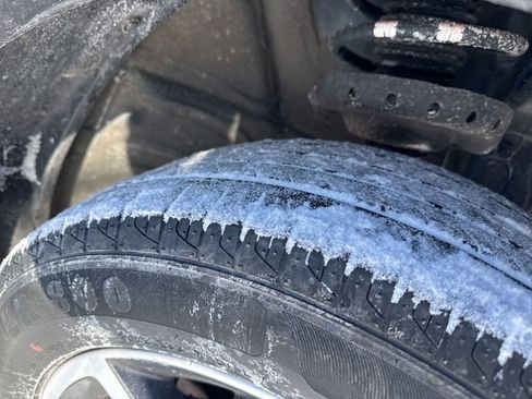 Used 2016 Subaru Crosstrek 2.0i Limited w/ Popular Package #2 image 3