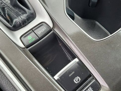 Used 2019 Honda Accord Sport image 25