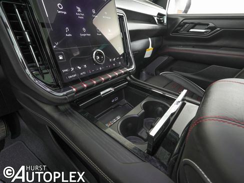 Used 2025 GMC Yukon AT4 Ultimate image 25