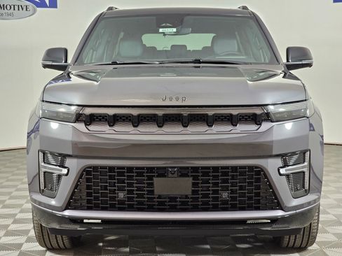 New 2026 Jeep Grand Wagoneer Limited AWD/4WD image 9